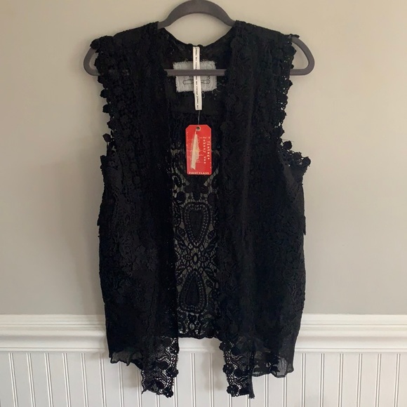 Johnny Was Vest - Picture 11 of 15